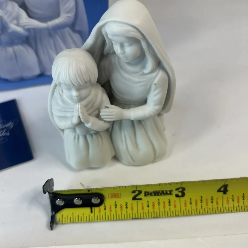 Avon Nativity Collectibles 